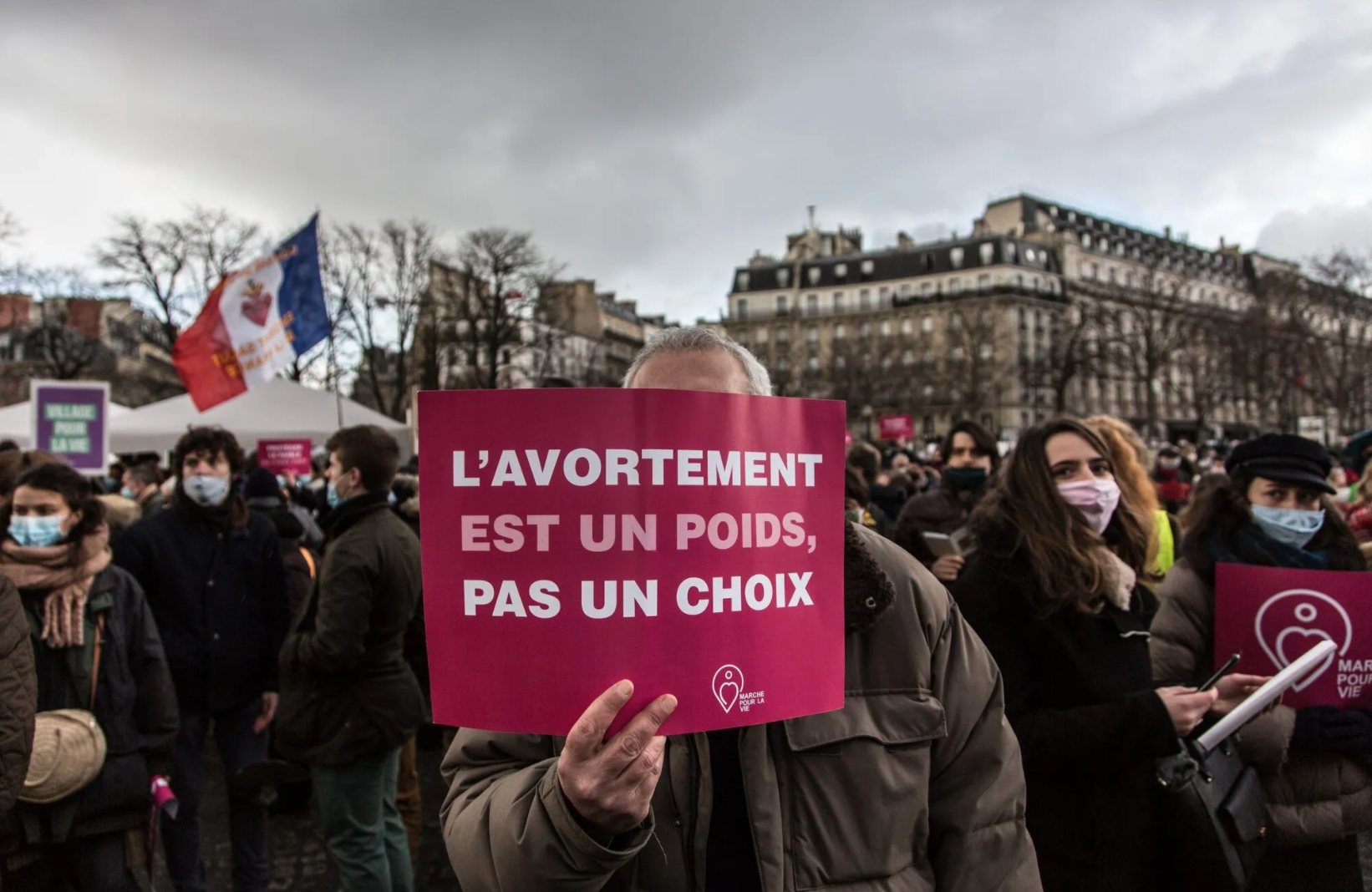 Il diritto alla Vita sfila tra le strade di Parigi 1